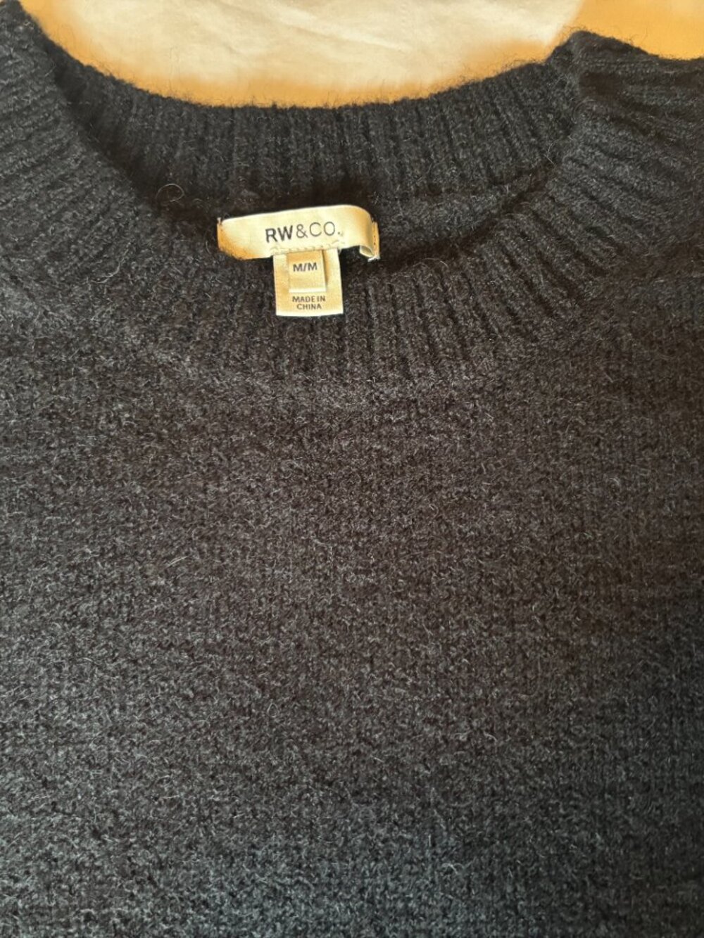 RW&CO Black Alpaca & Wool Blend Short Sleeved Sweater Size M Never Worn